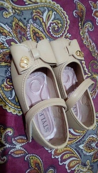 shoes for baby girl, age 4 to 5 years (size 24) 1