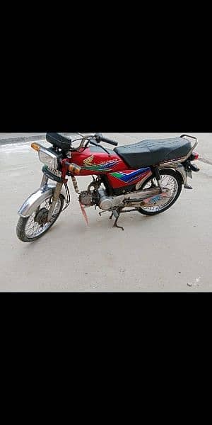 honda CD 70 2013 (0'3'0'3) 6.3. 5.5. 8.2. 9 1