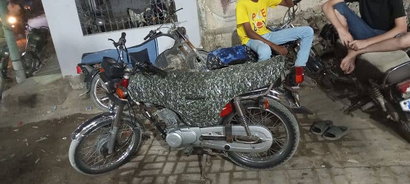 HONDA CG 125 KHI NUM 21 MODEL GUINE CONDITION 1ST OWNER 1