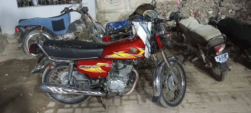 HONDA CG 125 KHI NUM 21 MODEL GUINE CONDITION 1ST OWNER 3