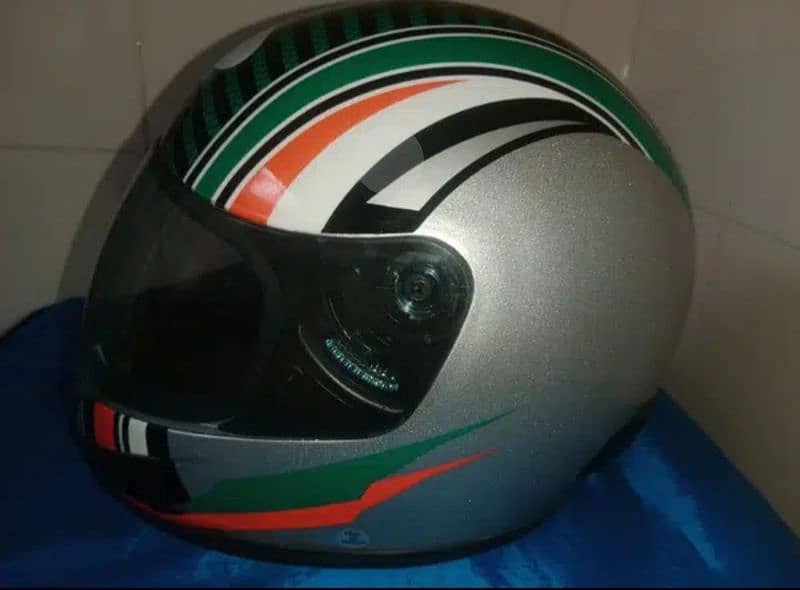 Castrol Active Helmet (نام ہی کافی ہے) 1