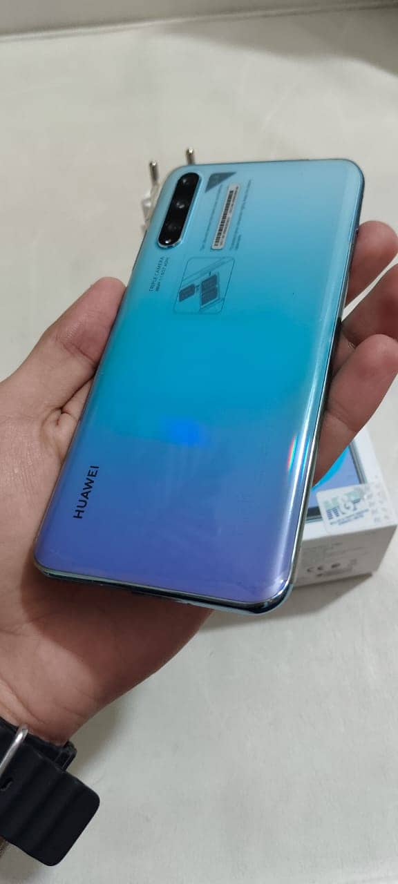 Huawei y8p 6