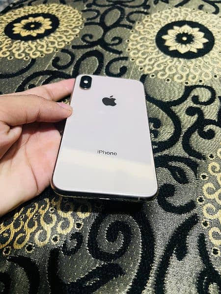 Iphone XS 64 GB Non PTA 2