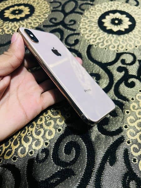 Iphone XS 64 GB Non PTA 3