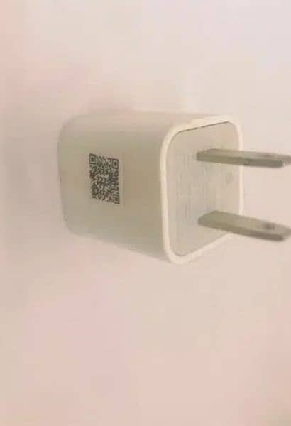 apple iPhone 12 charger 1