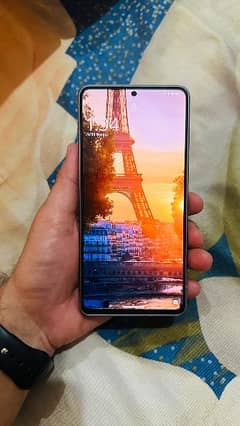 sharp Aquos R7