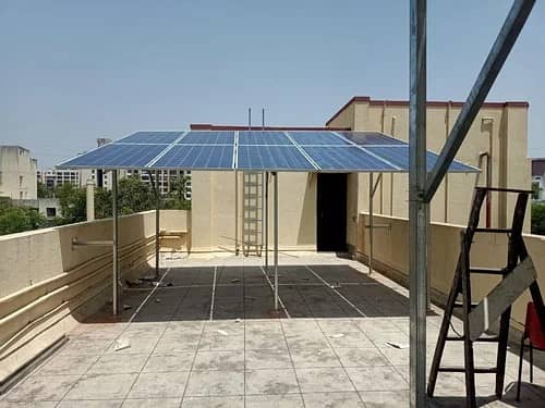 Iron Roof top Elevated / Aluminium solar panel mounting structure 3