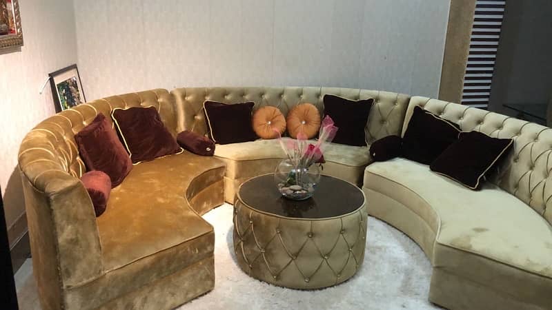 How about this: "Check out this Stunning Antique Designer Sofa Set” 1