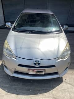 Toyota Aqua 2014 L Package with all S package features 0