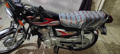 CG 125 Honda full new condition Colour black full brand