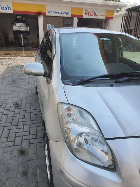 Toyota Vitz 2009/12 Genuine Condition 3