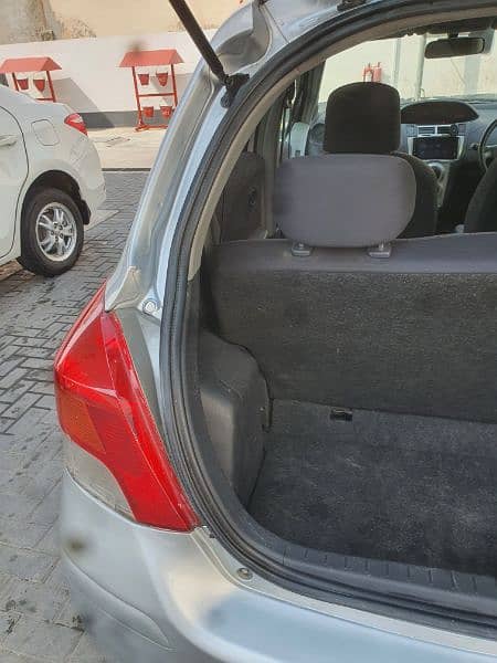 Toyota Vitz 2009/12 Genuine Condition 5