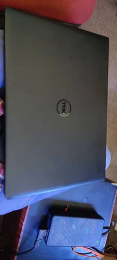 dell latitude laptop core I 5 (6th Gen) 8gp Ram 512 SSD