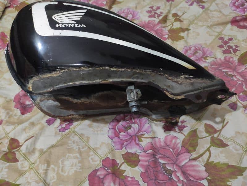 Honda CB250 nighthawk fuel tank 3