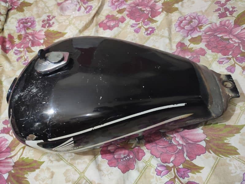 Honda CB250 nighthawk fuel tank 8