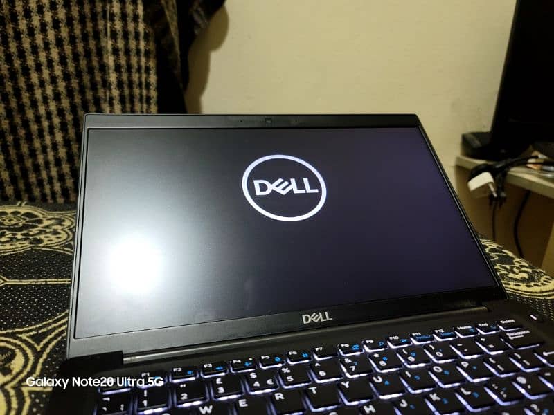 Dell 7390. i5 8th Generation 5