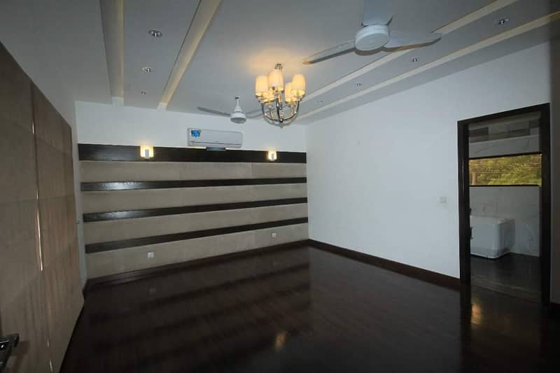 1 Kanal Luxury Modern Slightly Used House For Sale In DHA Phase 5 Lahore. Prime Location 12