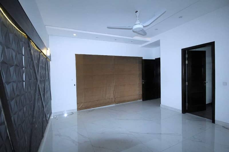 1 Kanal Luxury Modern Slightly Used House For Sale In DHA Phase 5 Lahore. Prime Location 24