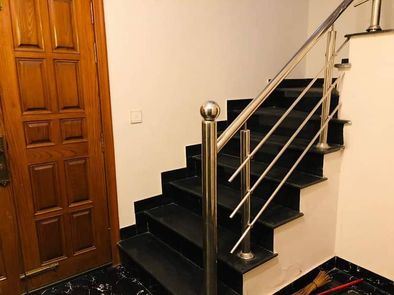 10 Marla House For Rent in Bahria Town Lahore 6