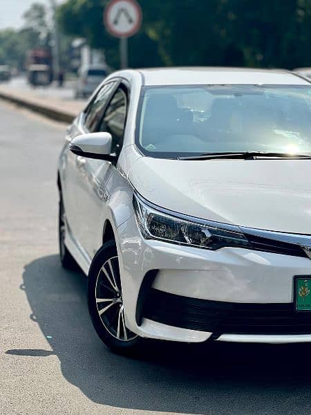 Toyota Corolla Altis 1.6 2018 10