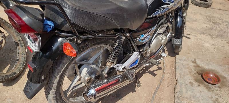 suzuki 150.2017. karachi. 4