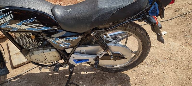 suzuki 150.2017. karachi. 6