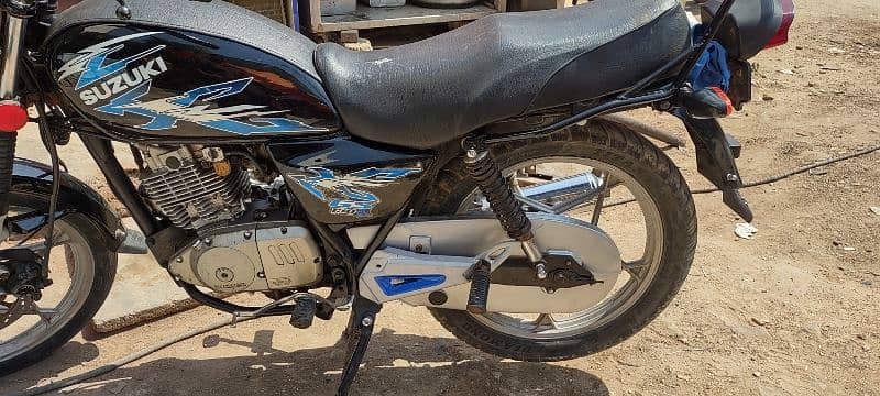 suzuki 150.2017. karachi. 11