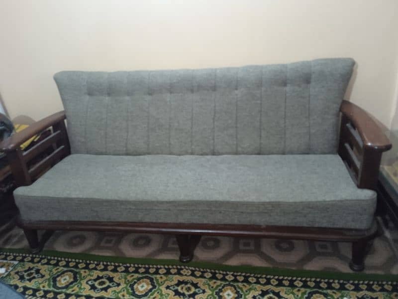 Used 5 Seater Wooden Sofa Set ||  Rs37,000 2