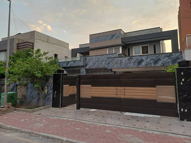 1 Kanal Fully Furnished House For Rent in Bahria Town Lahore 0