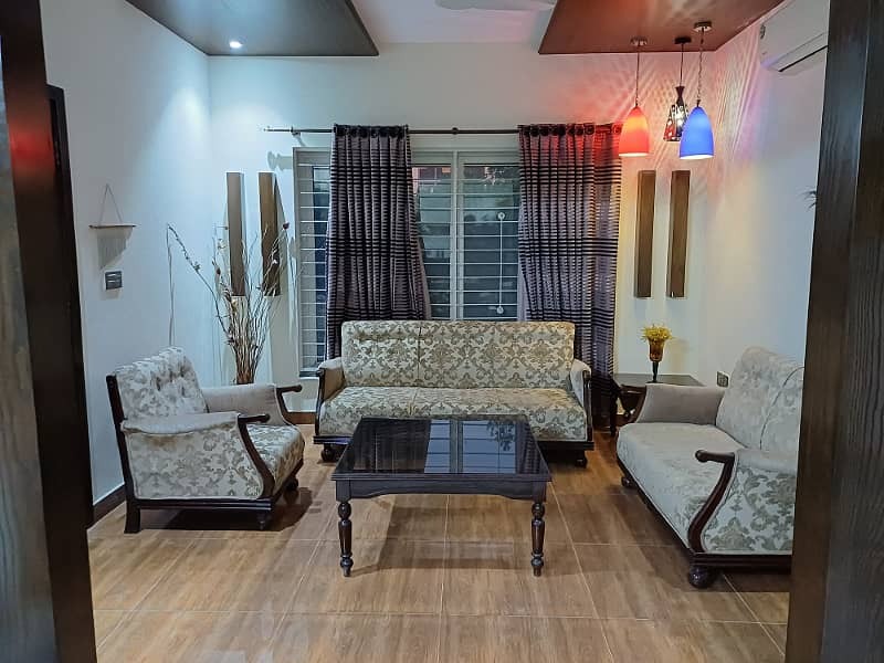 1 Kanal Fully Furnished House For Rent in Bahria Town Lahore 3