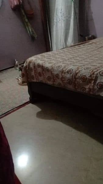 Good Condition Bed 1