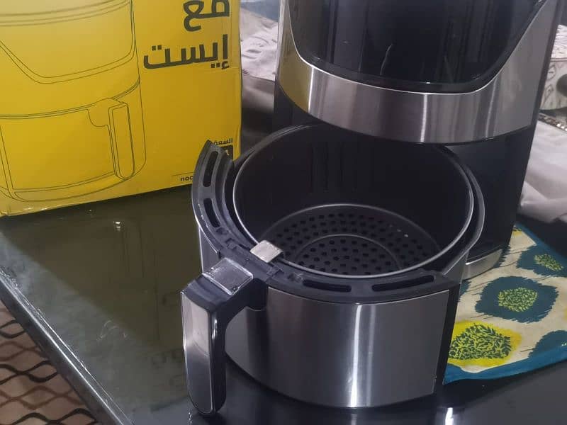 Digital Air Fryer 4 Liter With Original Packing 2