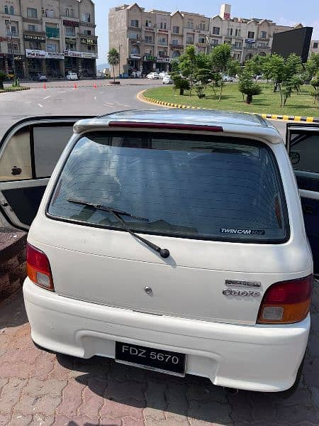 Daihatsu Cuore 2002 6