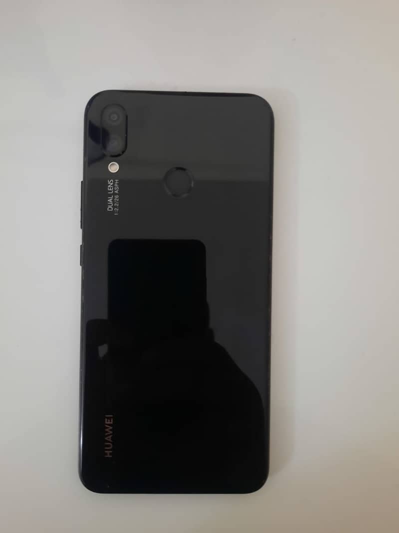 HUAWEI nova 3i 7