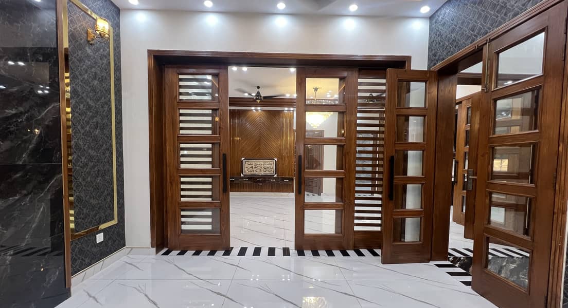 Vip House Available For sale in Jinnah block LDA Approved Are Near park 3