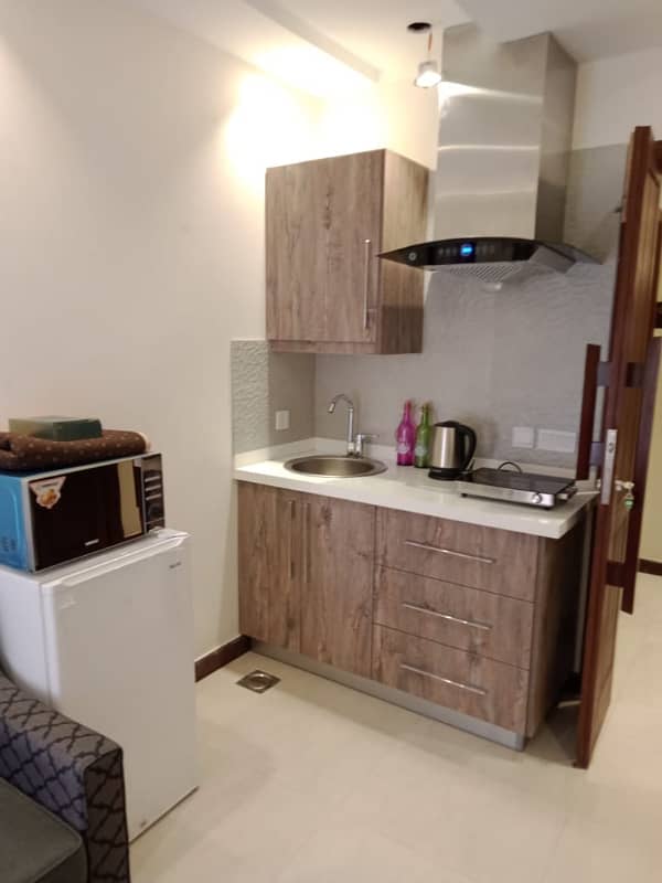 One Bed Furnished Apartment Available For Sale In 18 Park Residence Main Canal Road Lahore 2