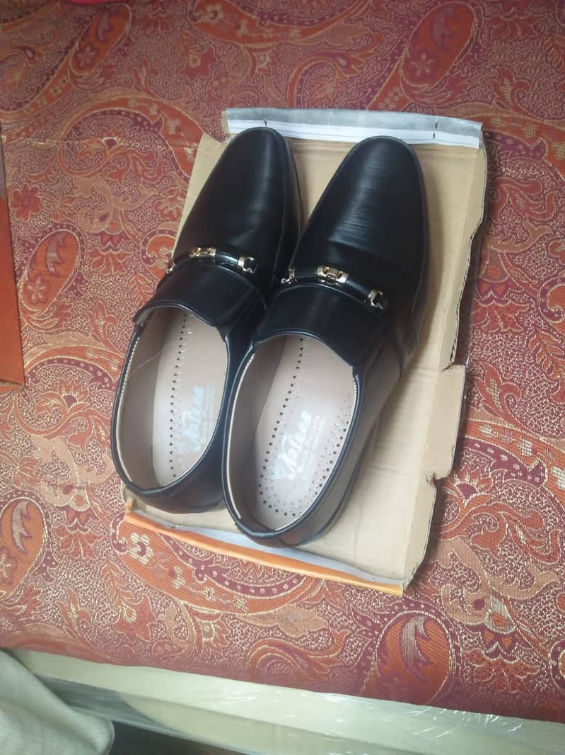 Black Shoes Size 8 3