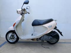 Scooty Suzuki pallet 4 imported scooter 0