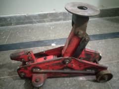 Car heavy jack for cultus mehran alto (0/3/2/1/4/7/5/0/4/3/6/).