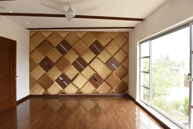 1 Kanal Slightly Used Unique Modern Design House For Sale At Prime Location Near To Park In DHA Phase 4 Lahore 19