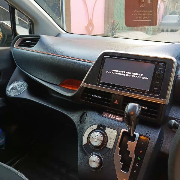 Toyota Sienta 2016 15