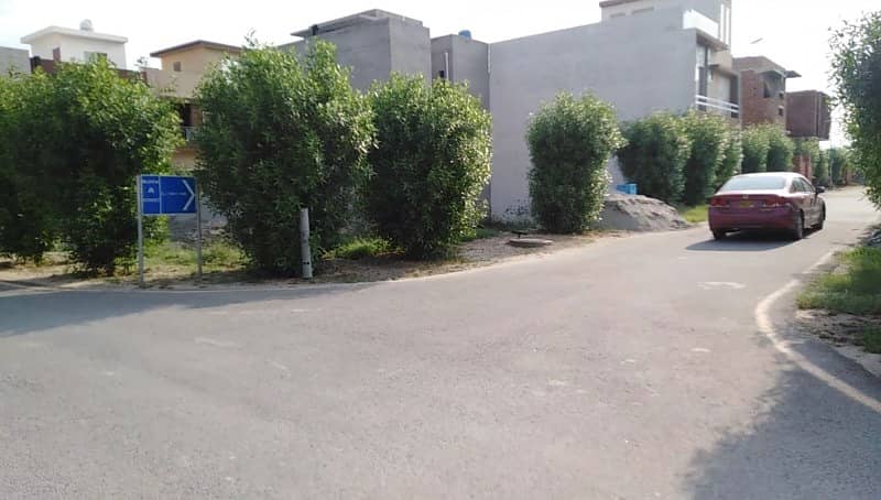 Residential Plot For sale Situated In Al-Kabir Phase 2 - Block A 4