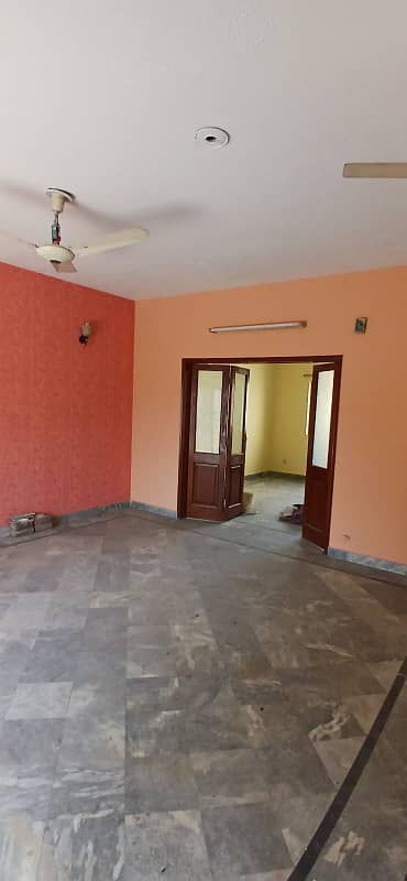 1 kanal upper portion for rent with 2 car porch 1