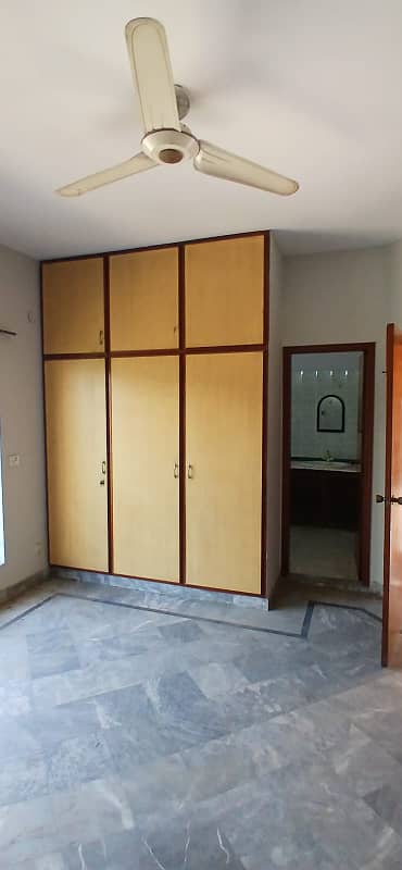 1 kanal upper portion for rent with 2 car porch 5