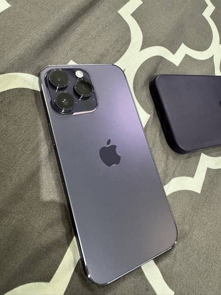 iphone 14 pro max . 128gb. deep purple 2