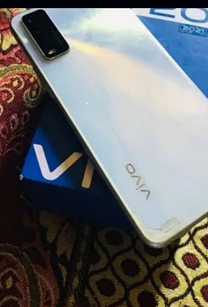 VIVO Y 20 DUAL SIM. . OFFICIAL PTA APPROVED  COMPLETE BOX 0325-5373638 3