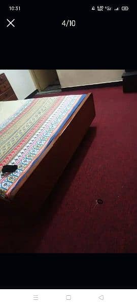 pure wooden queen bed in good condition 1