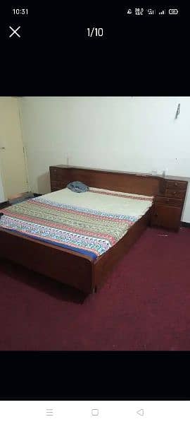 pure wooden queen bed in good condition 3