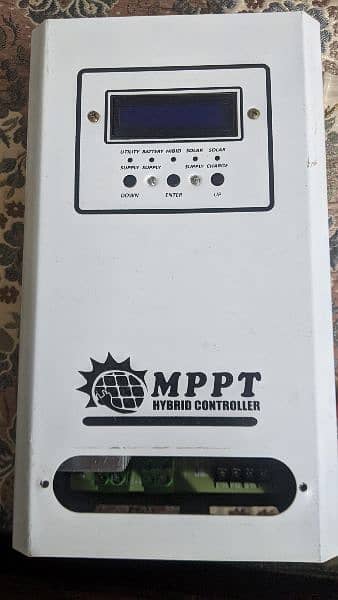 MPPT Solar Charge Controller 0