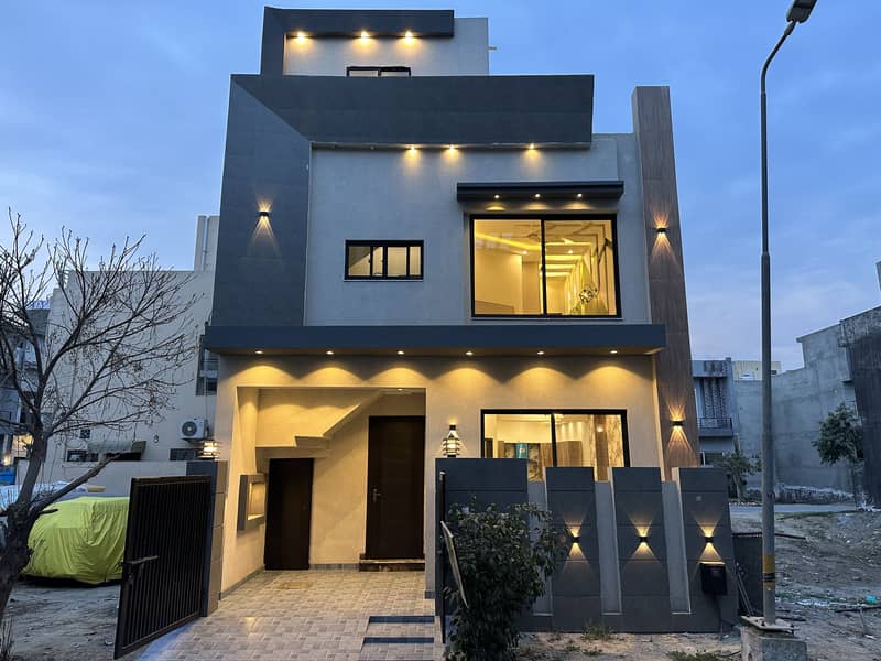 3 Marla beautiful house for sale in C block al kabir town phase 2 lahore 0